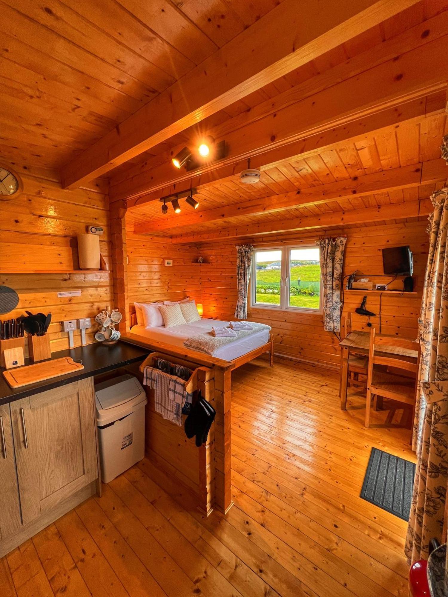 Harlosh Log Cabins Dunvegan  Szoba fotó